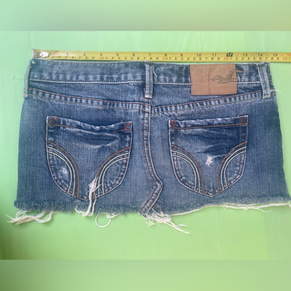 HOLLISTER LEGENDARY ULTRA MINI  DISTRESSED JEANS Denim Mini Skirt CALI SIZE 0 - Picture 10 of 14